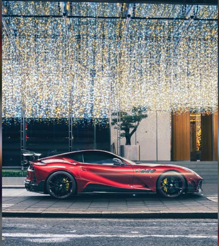 Fashion Ferrari F12