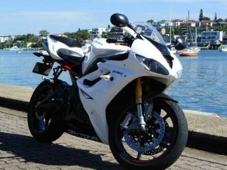 Moda Triumph Daytona 675

