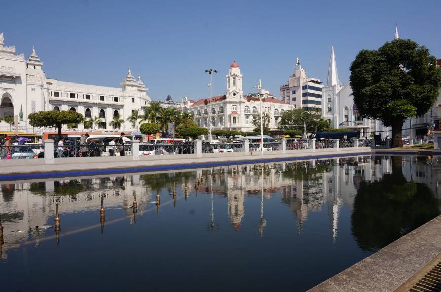 Place Sule Pagoda