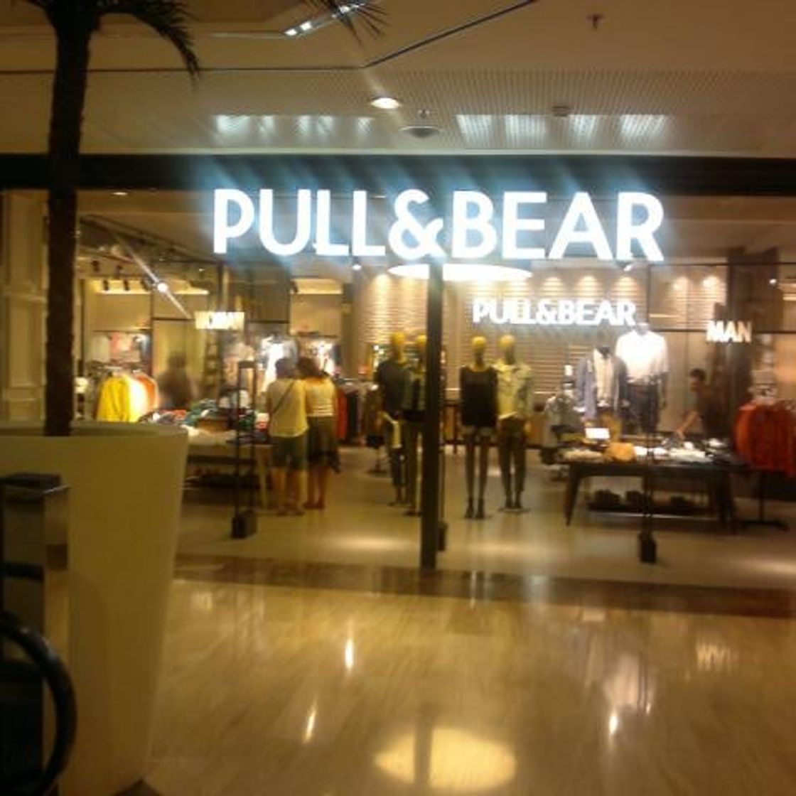 Place Pull&Bear