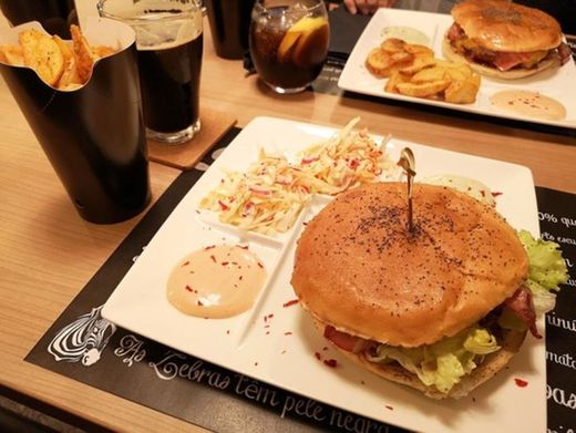 Bendito’s Burger and Beer