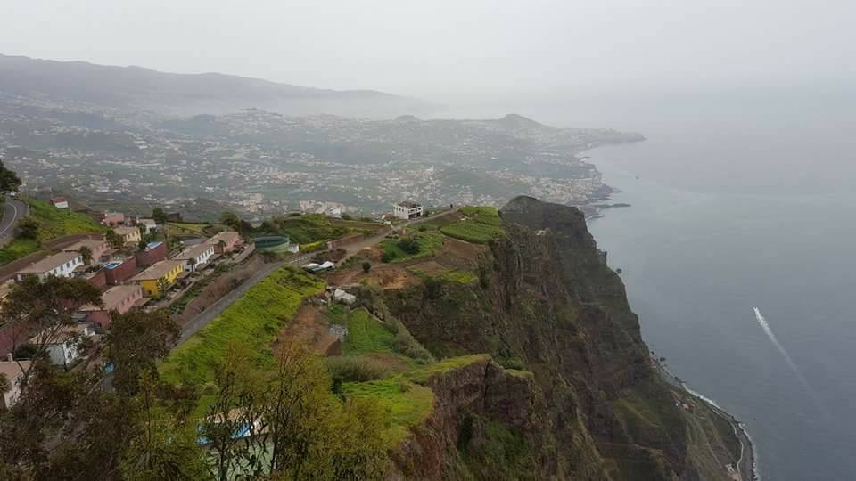 Place Cabo Girão