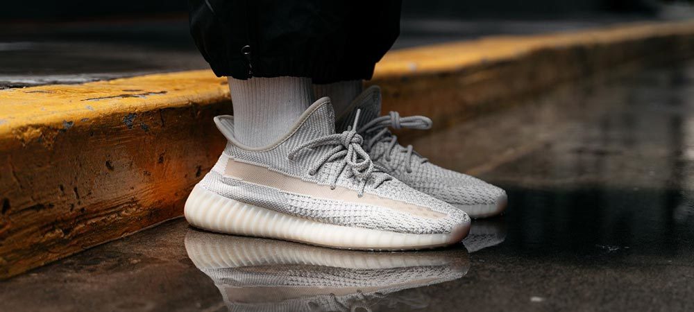 Fashion Yeezy Boost 350 V2 sneakers