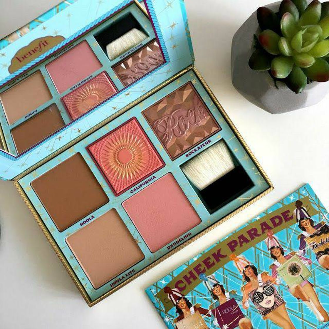 Social Cheek parade palette 