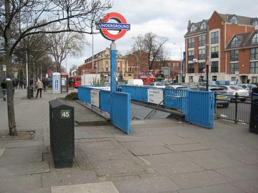 Seven Sisters Underground Entrance