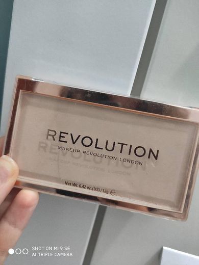 Revolution Matte base 