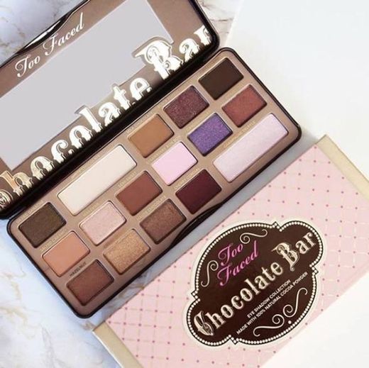 Paleta de sombras de ojos Semi-Sweet Chocolate Bar, de Too Faced