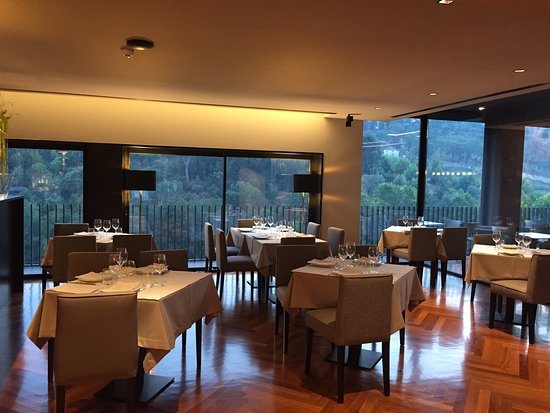 Restaurants Caneiro