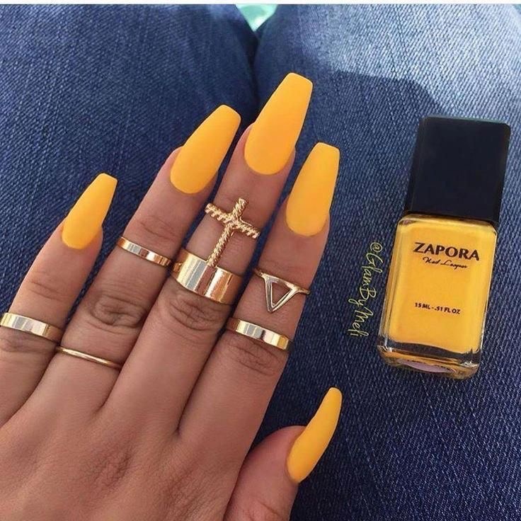 Moda Unhas simples 