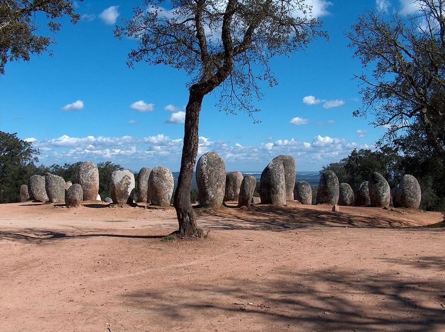 Lugar Crómlech de los Almendros