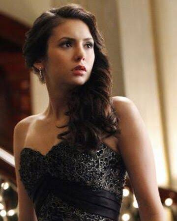 Serie Nina Dobrev