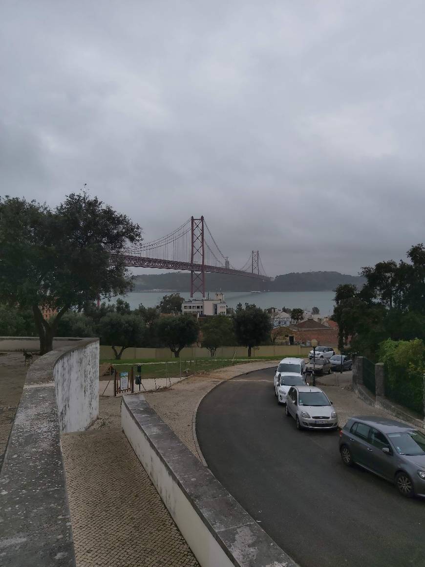 Place Miradouro de Santo Amaro