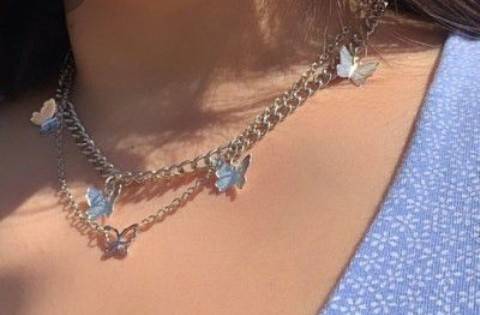 Social Butterfly necklace 🦋