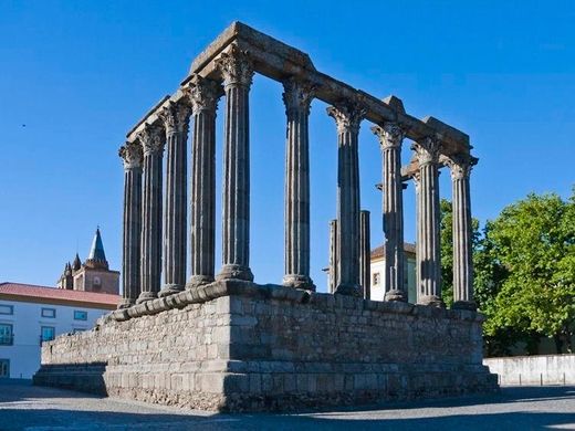 Templo romano de Évora