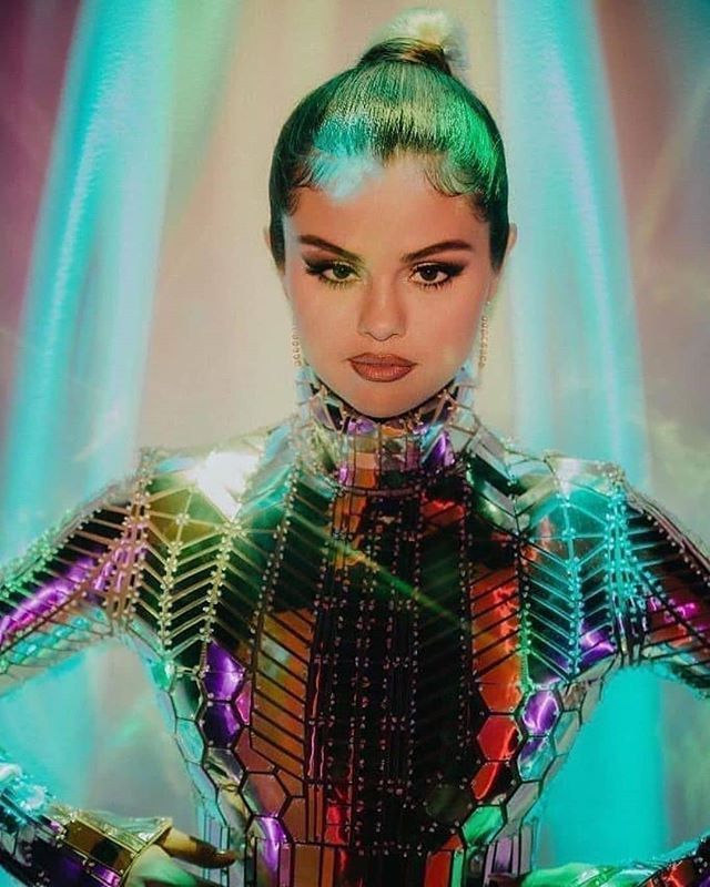 Music Look At Her Now