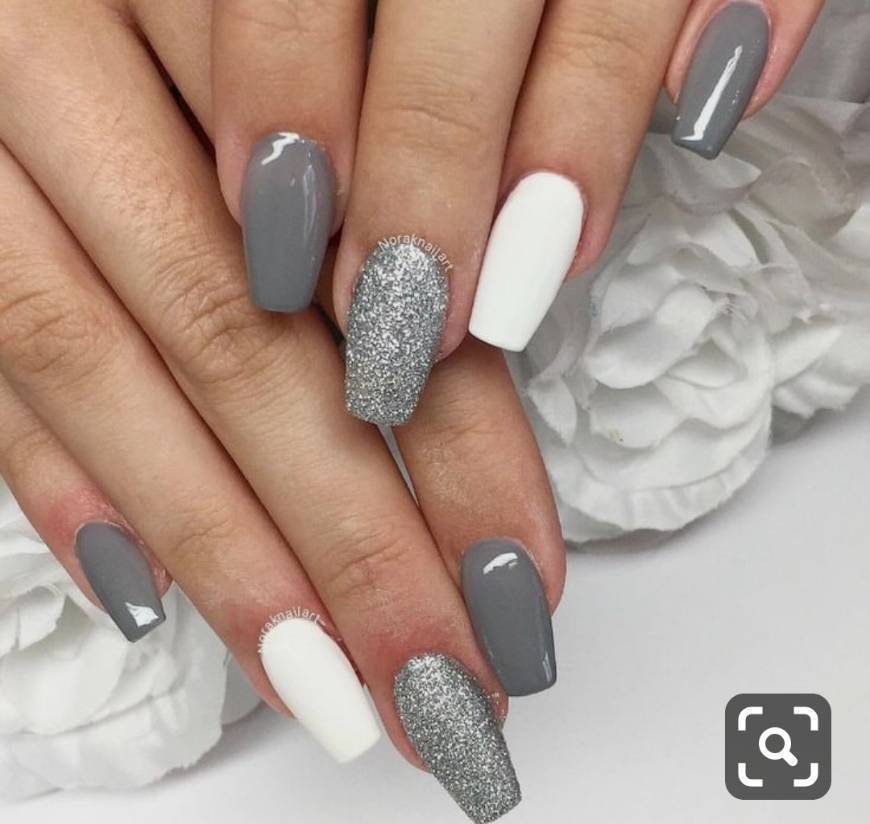 Social Unhas cinzentas 