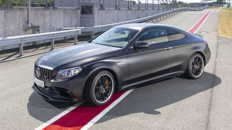 Moda Mercedes AMG c63