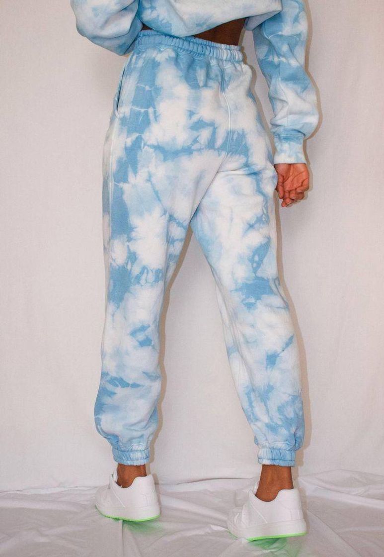 Social Tiedye