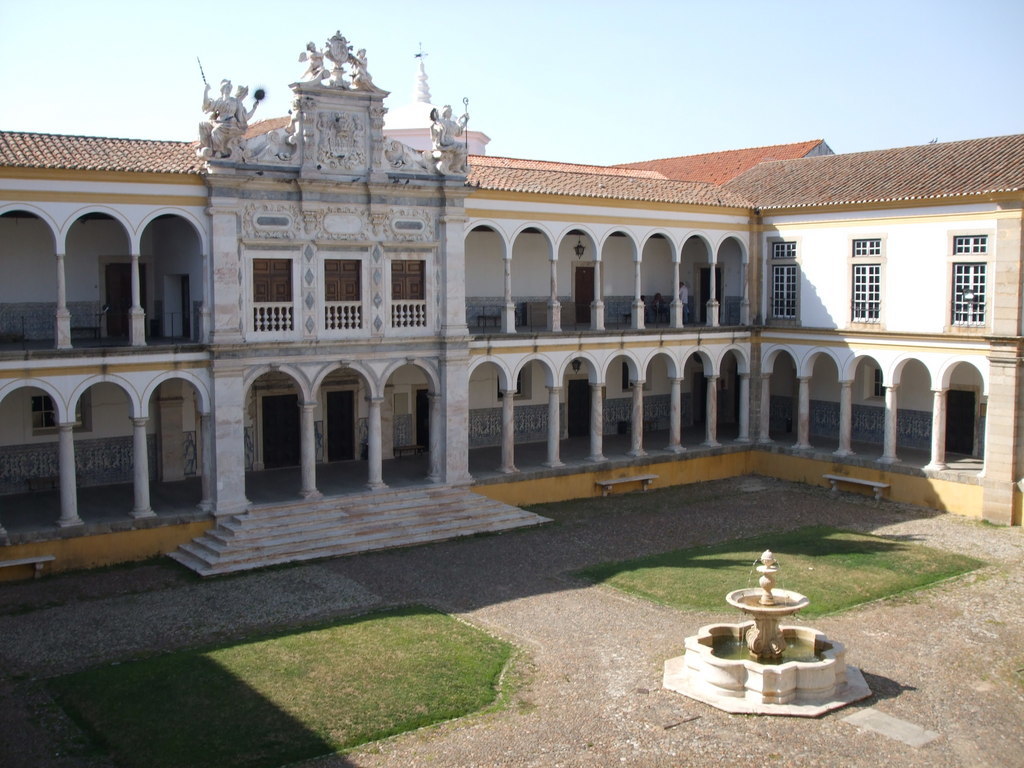 Lugar Universidad de Évora