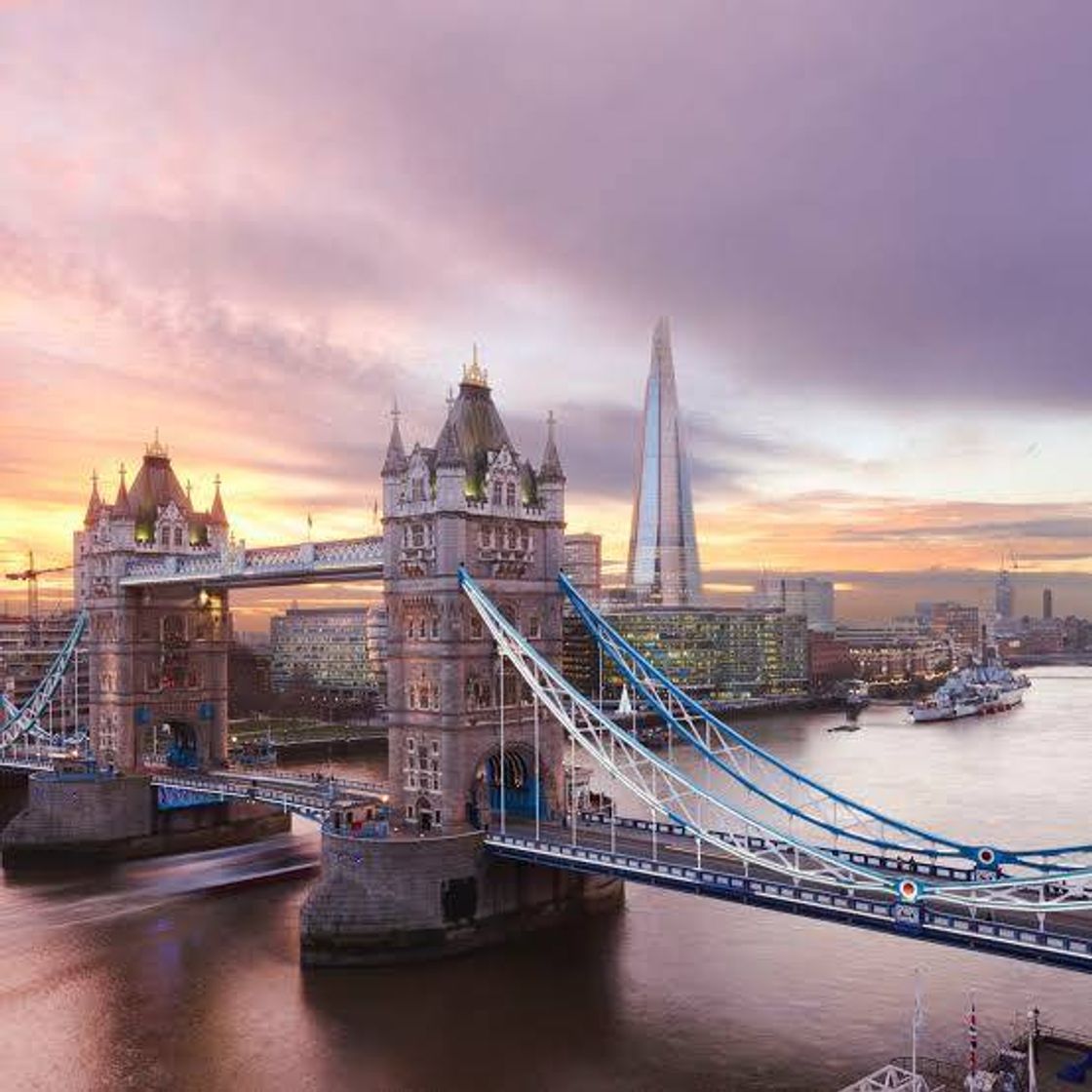 Place Tower Bridge