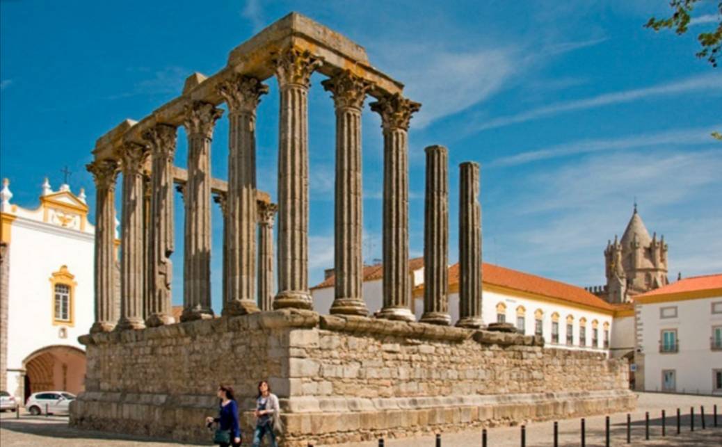 Lugar Templo romano de Évora