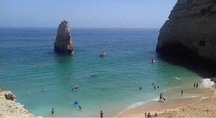 Place Praia do Carvalho