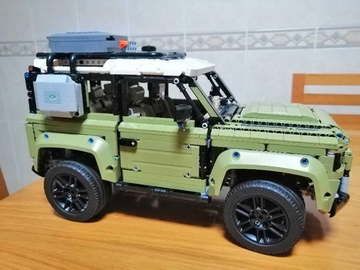 LEGO Technic - Land Rover Defender, Juguete de Construcción de Coche 4x4,