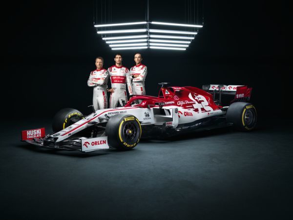 Fashion Alfa Romeo Racing ORLEN - Sauber Group