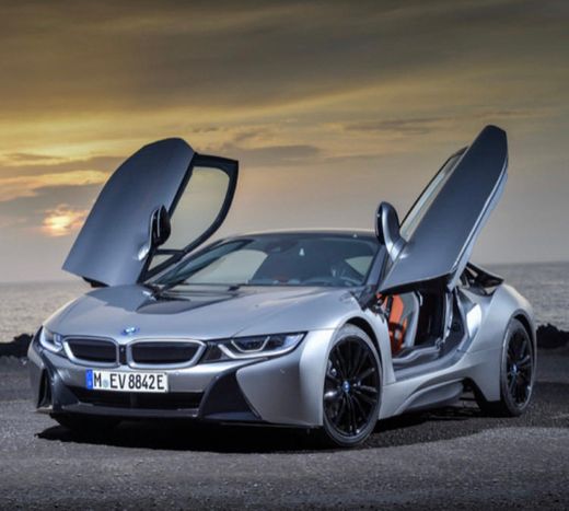 BMW i8