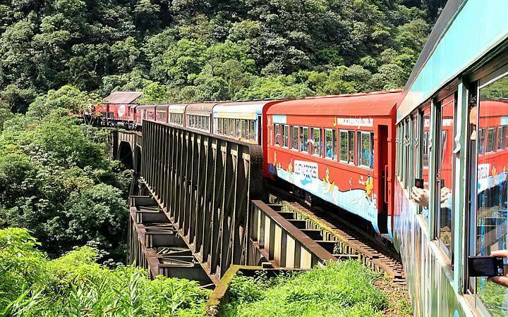 Lugar Passeio de trem Curitiba - PR.