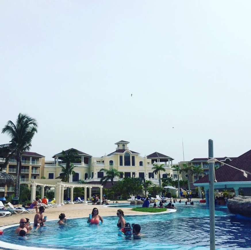 Place Iberostar Laguna Azul