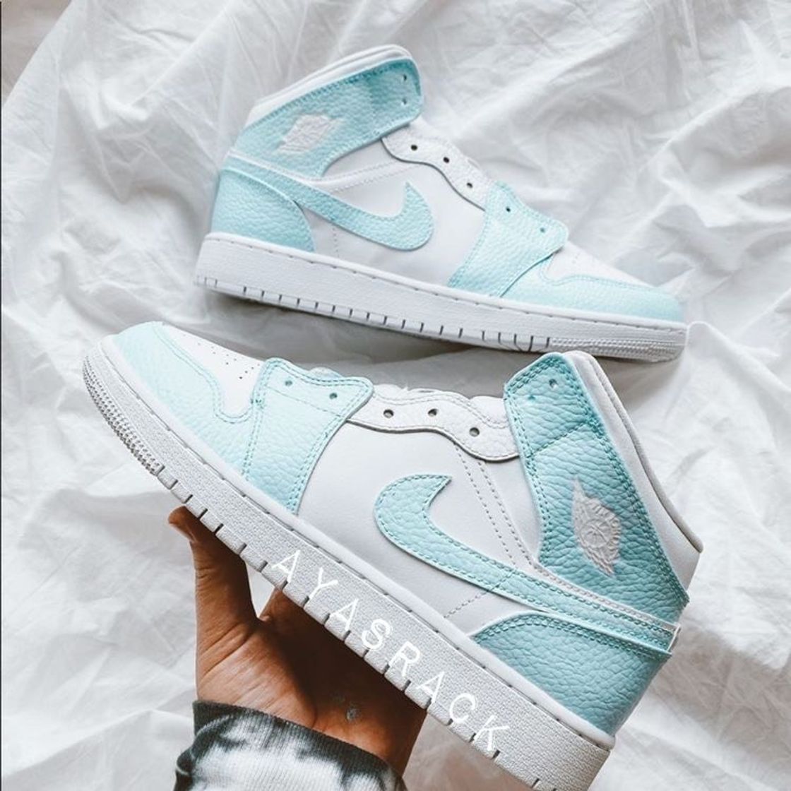 Moda Air Jordan 1 Mid Baby Blue 