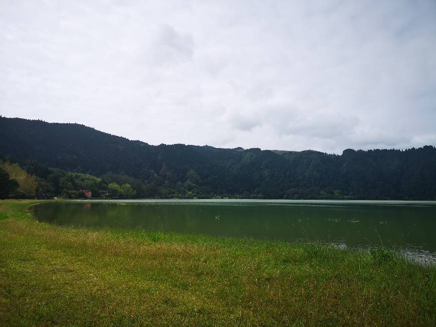 Place Furnas Lake