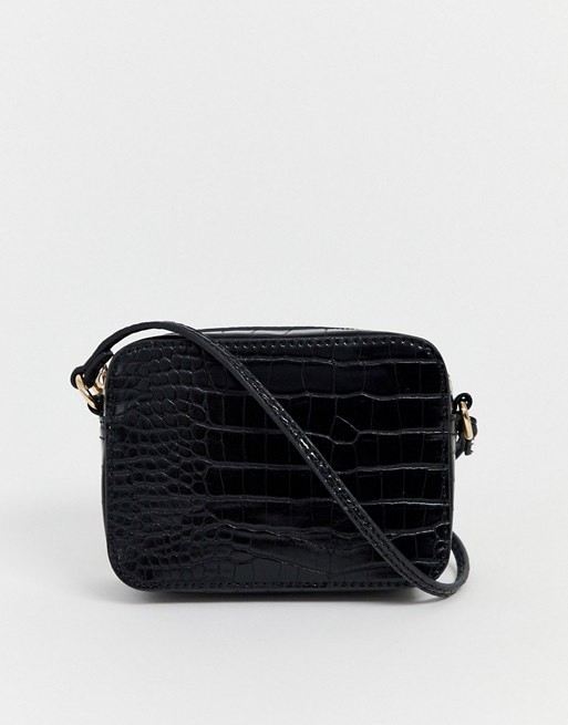 Moda ASOS DESIGN croc effect cross body camera bag