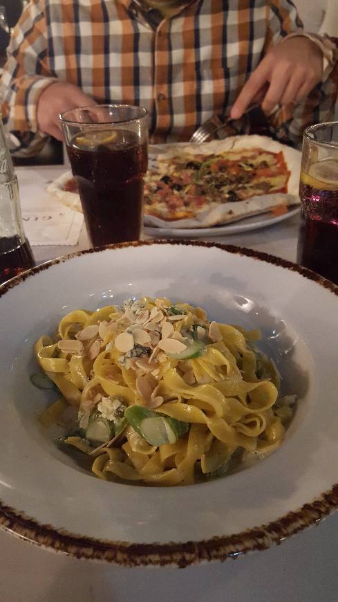 Restaurant Ginos