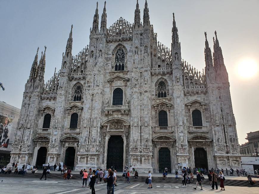 Fashion Milan Cathedral - Wikipedia