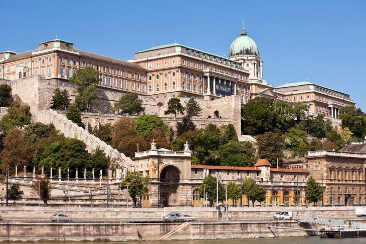 Restaurants Buda Castle