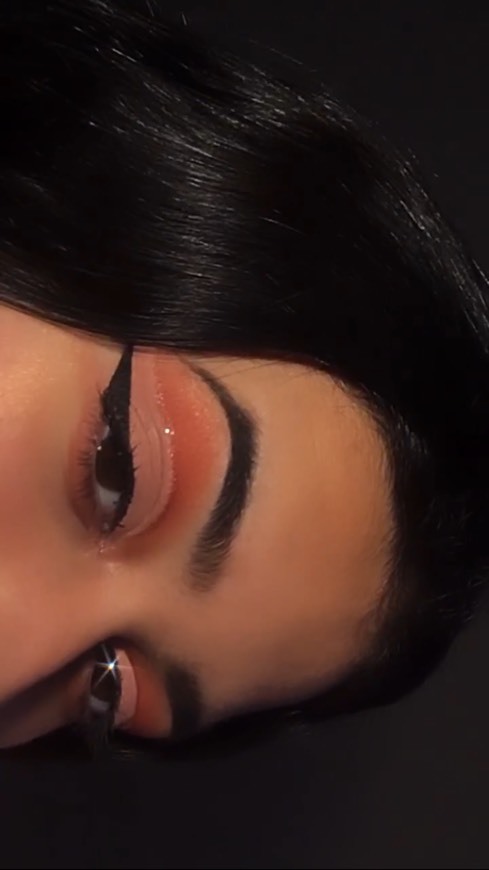 Makeup Revolution online store