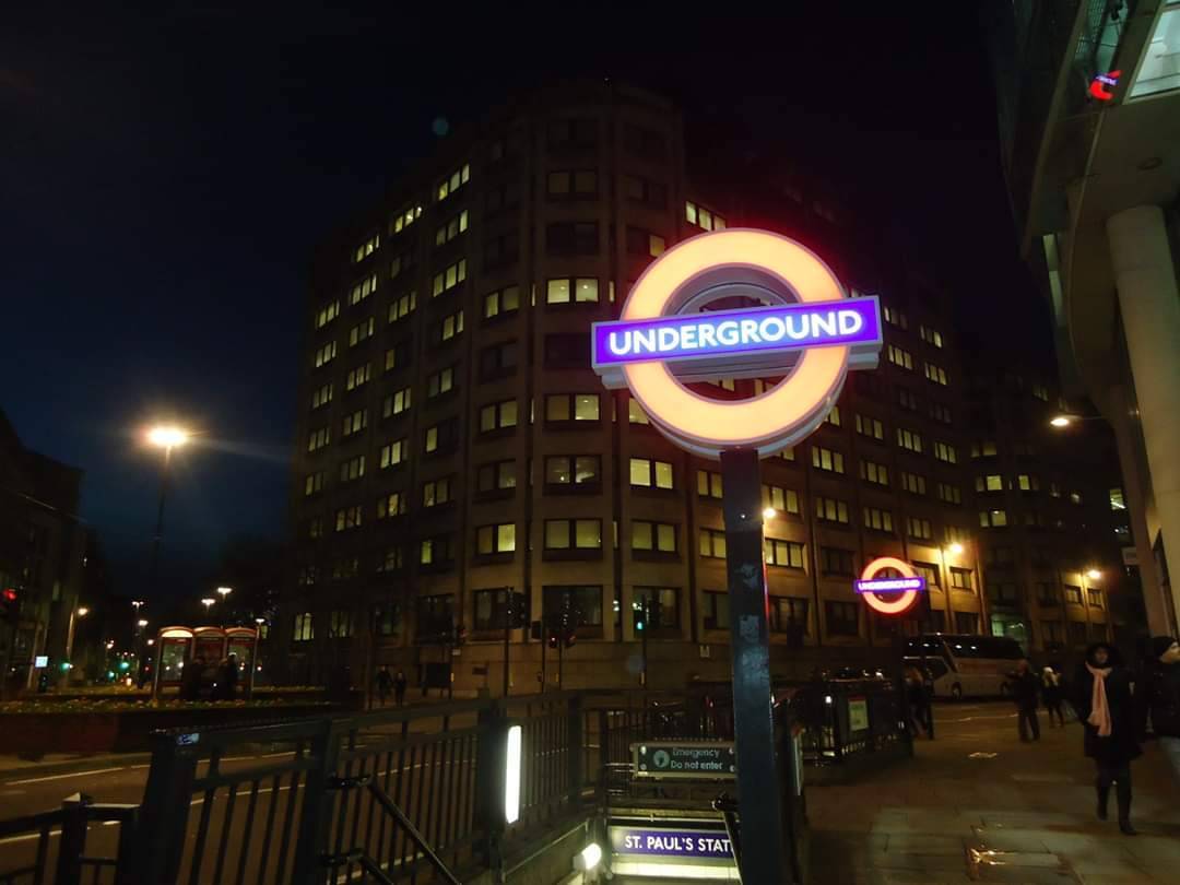 Place St. Paul's Station