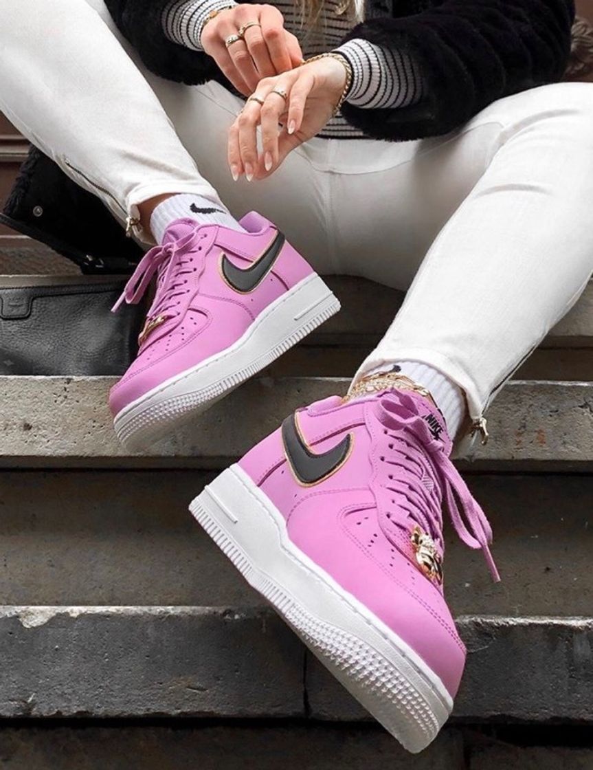 Social Air Force 1