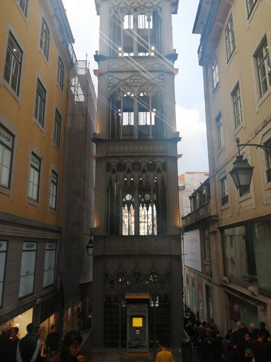 Lugar Elevador de Santa Justa