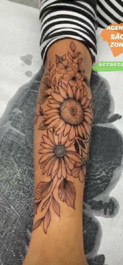 Social tatto sunflowers 