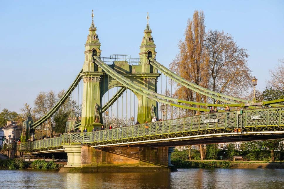 Hammersmith Bridge