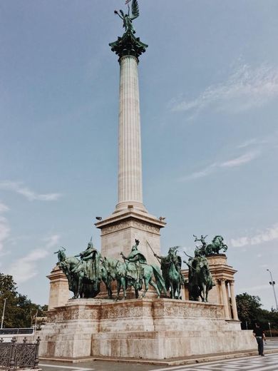 Plaza de los Héroes