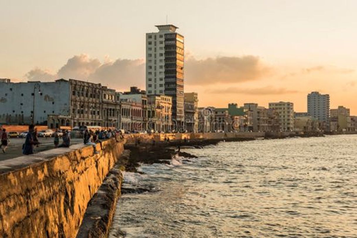 Places Paseo del Malecón