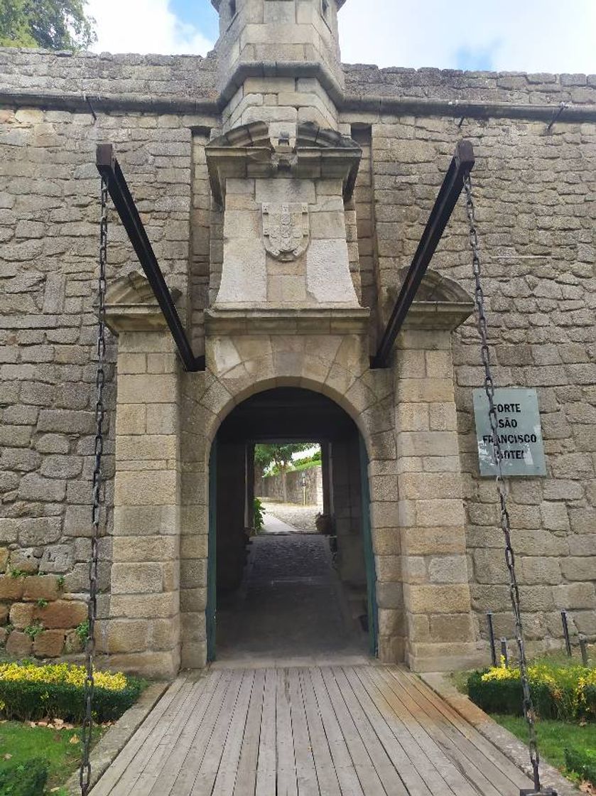 Lugar Forte de São Francisco Hotel Chaves