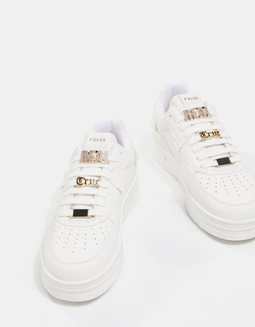 Moda Zapatillas blancas grabada abalorios hombre  | Bershka 