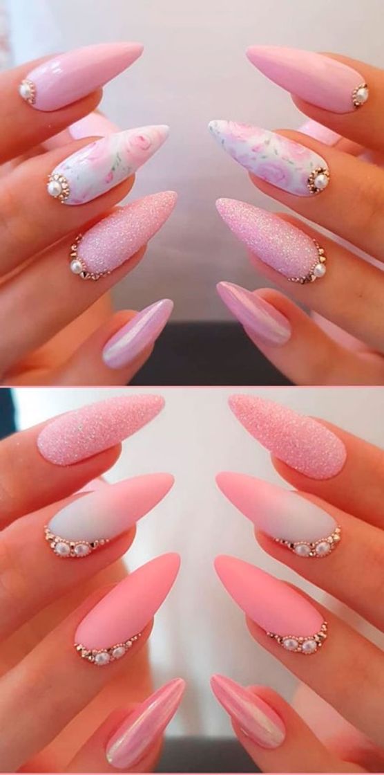 Moda 🌸 Soft and pink nails 🌸