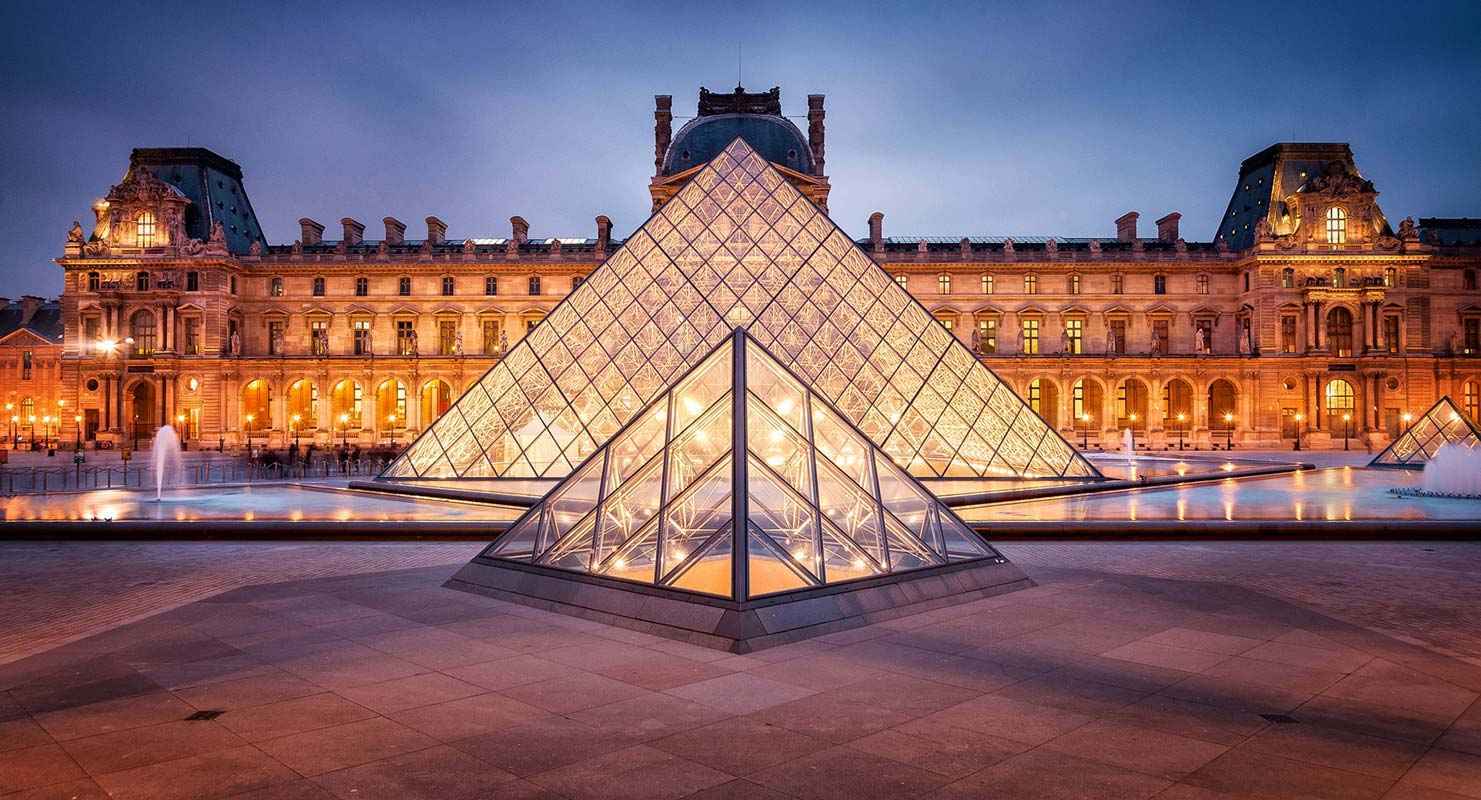 Place Museo del Louvre