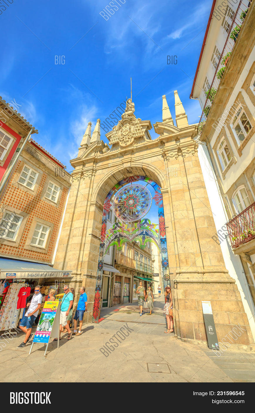 Lugar Arco da Porta Nova